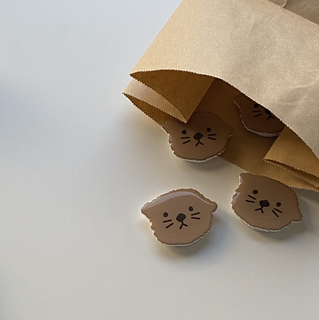 |haedal._.store| Sea Otter Grip Tok