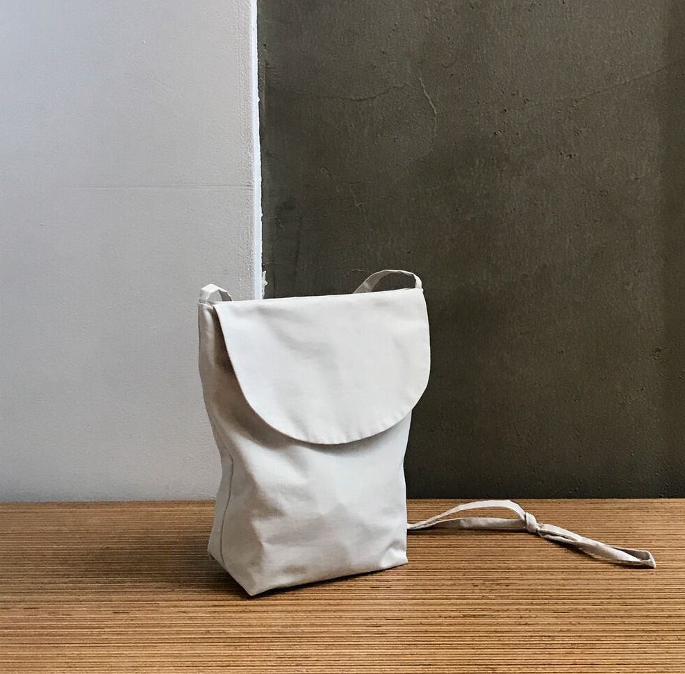 |mucu and ebony| Mini Cross Bag (dove gray)