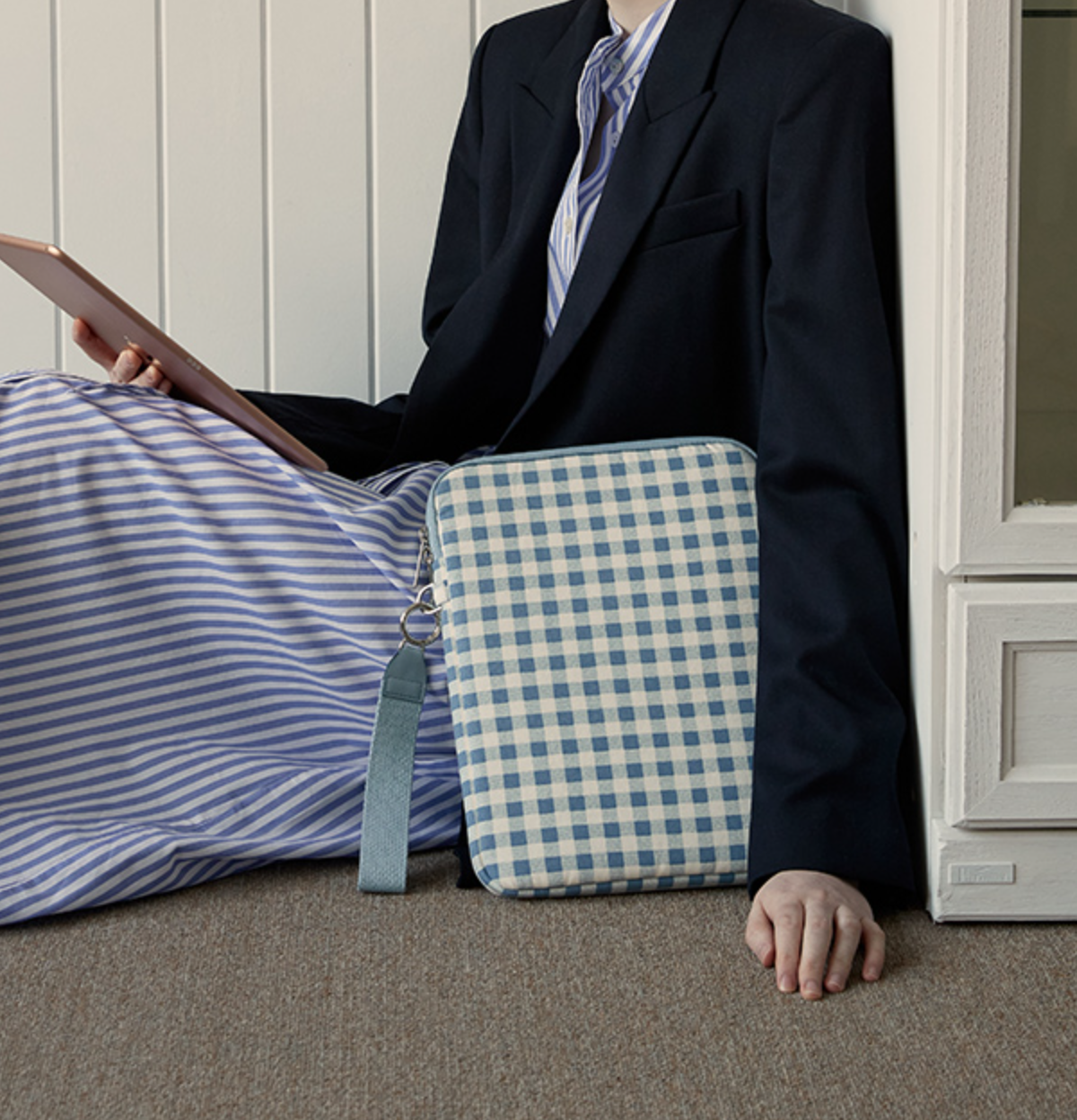 |OLA| Mellow Check Laptop Case/ Ipad Pouch