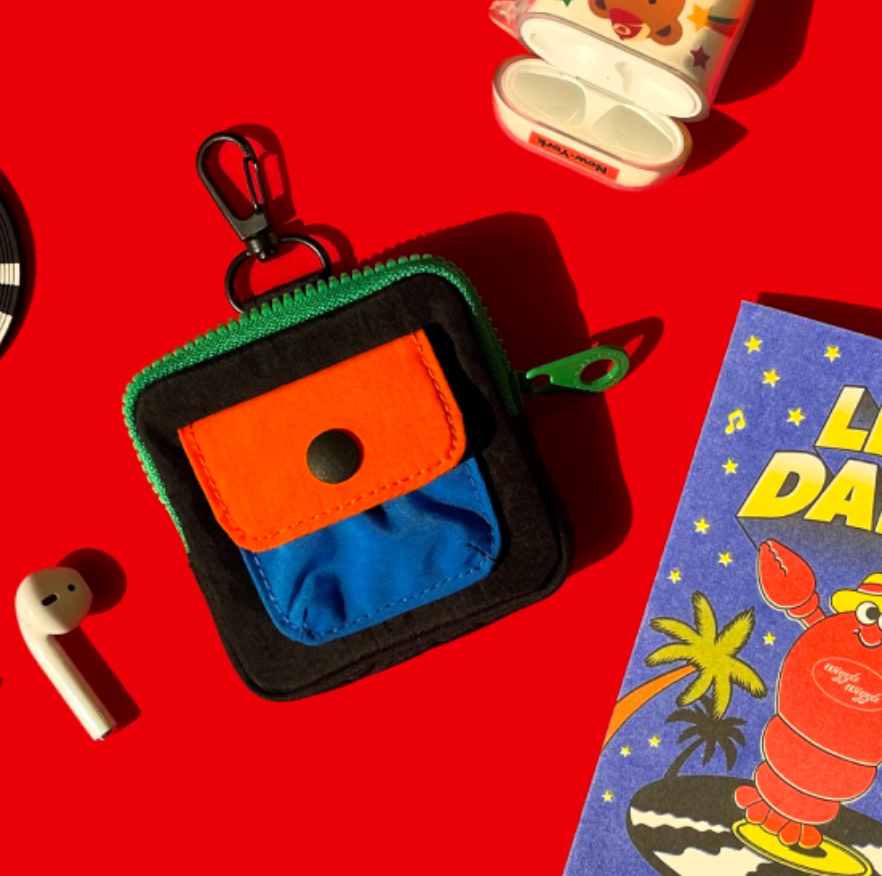 |WIGGLE WIGGLE| Pocket Airpods Pouch