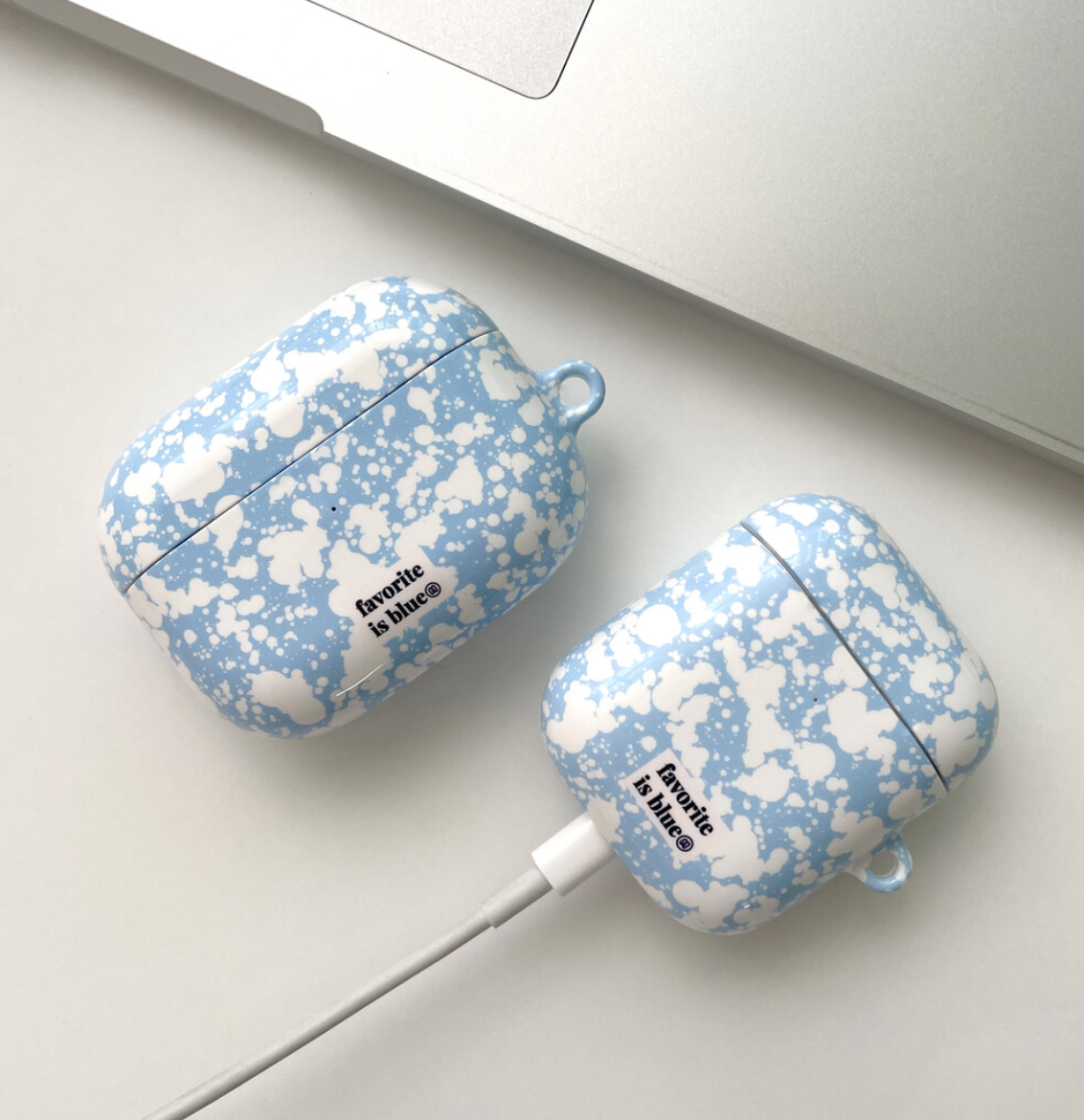 |midmaly| Blue Bubble Airpods Case