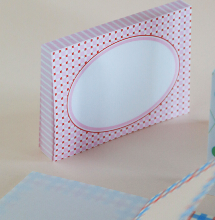 |Malgrecela| Red & Pink Tiles Memopad