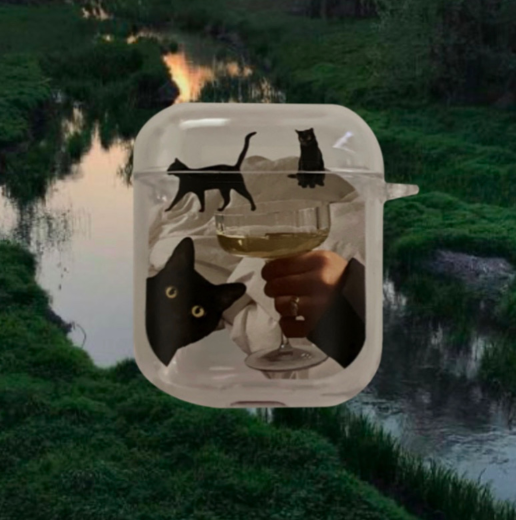 |coe studio| Black Cat AirPods Case