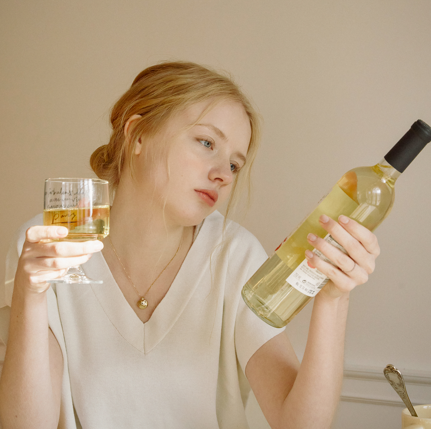 |HOTEL PARIS CHILL| Fabulous Dinner Wine Glass (Black)