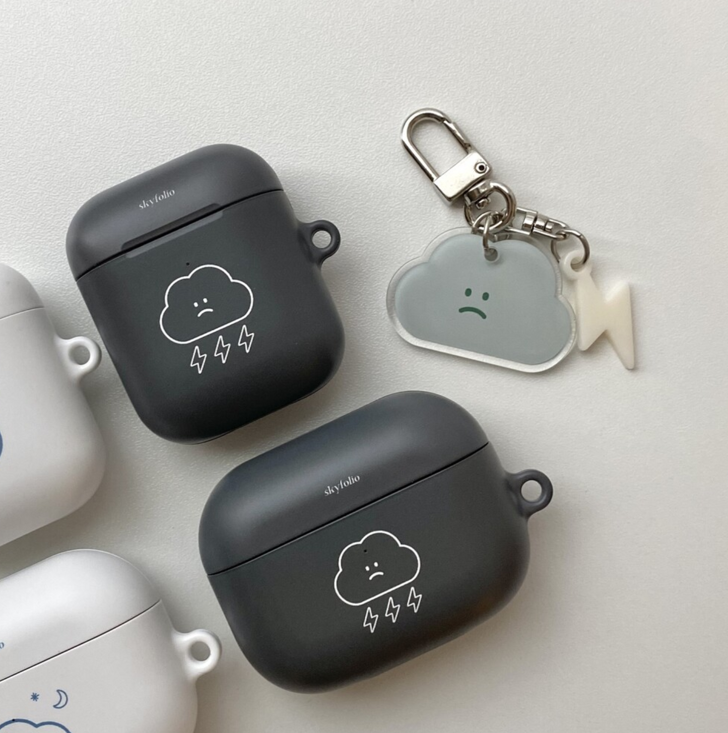 |skyfolio| Grey Line Cloud Airpods Case