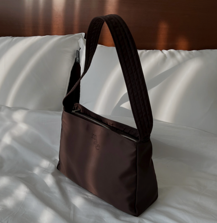 |mucu and ebony| Comfy Bag (Dark Brown)