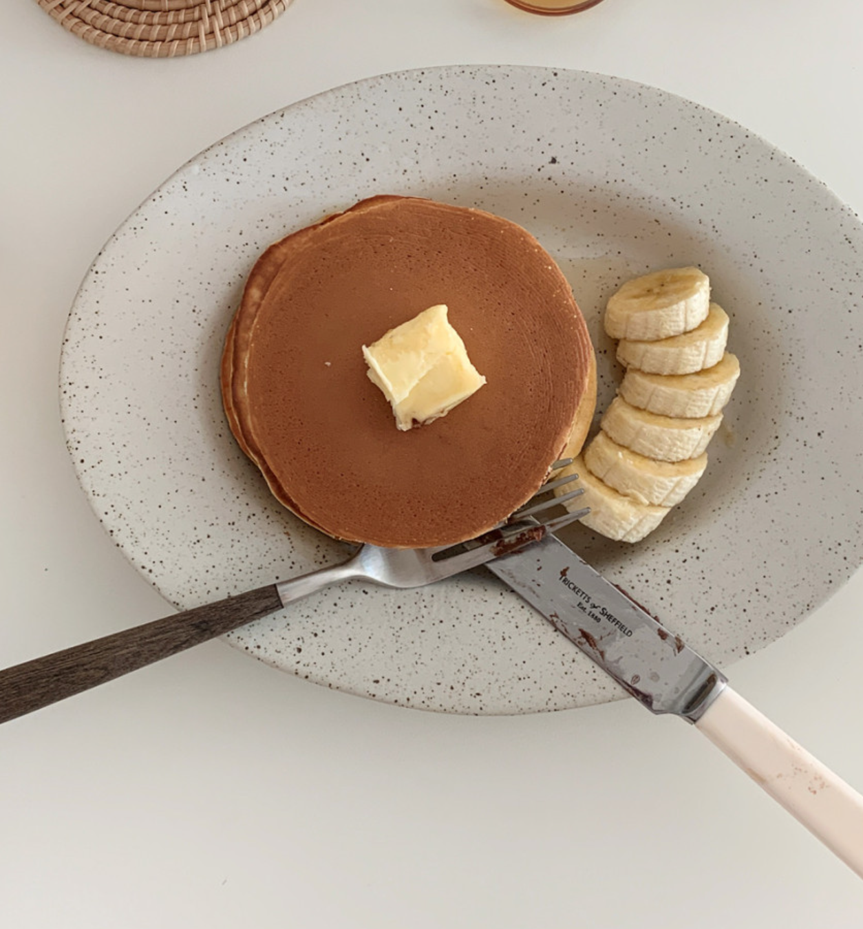 |Lucky Comanie| Cookies & Cream Brunch Oval Plate 25cm