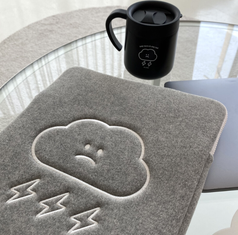 |skyfolio| Dark Cloud iPad/ Laptop Pouch (Grey)