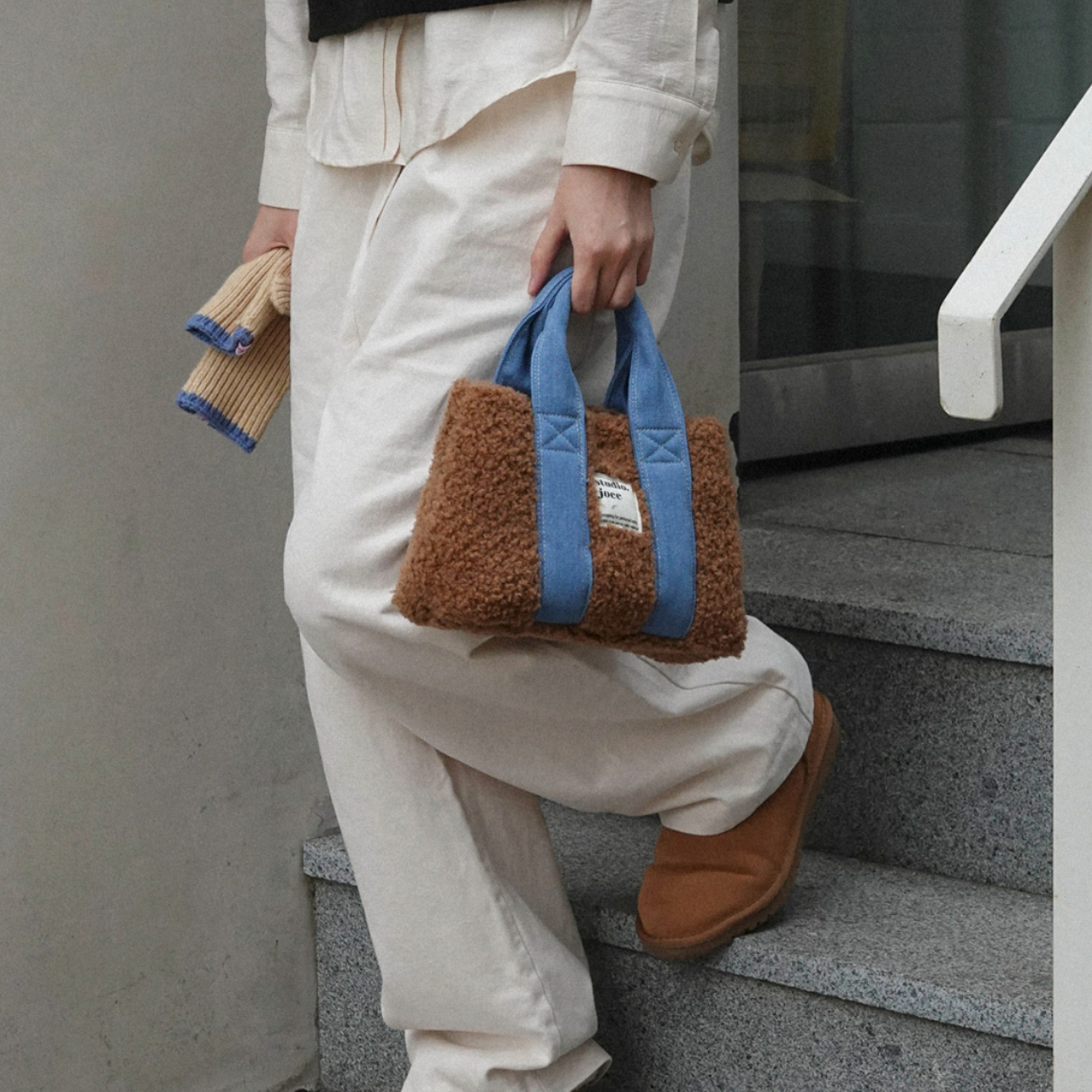 |studio. joee| Boucle Plump Bag (Mocha)