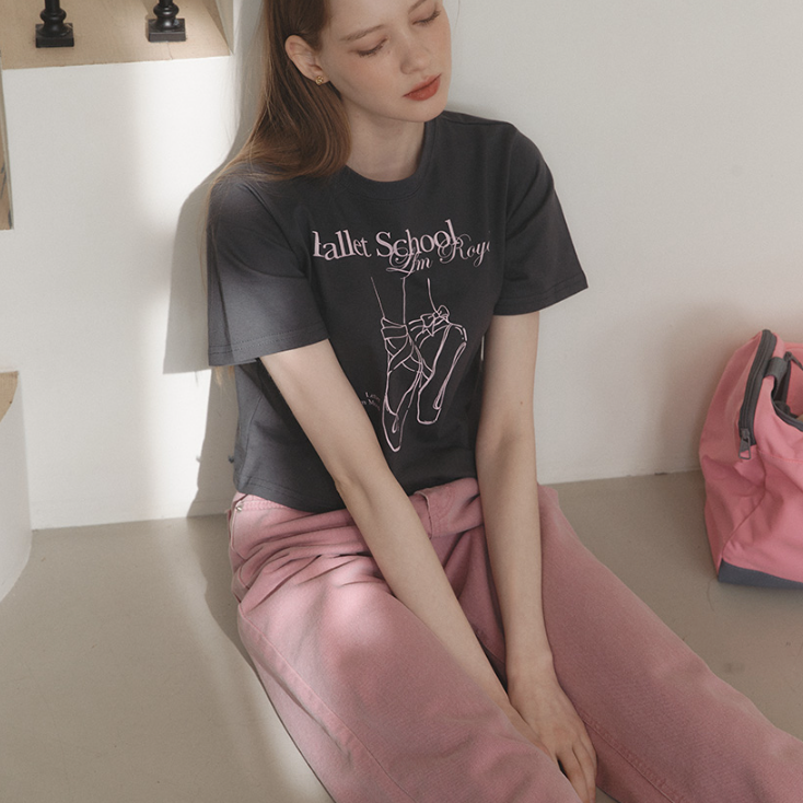 |Letter from Moon| Toe Shoes T-shirts (Charcoal)
