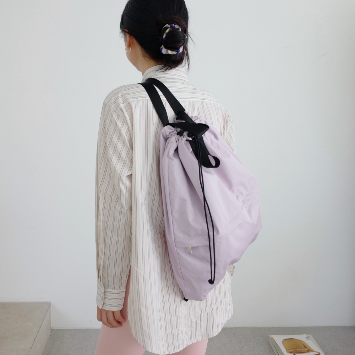 |unfold| String Backpack (Light Lavender)