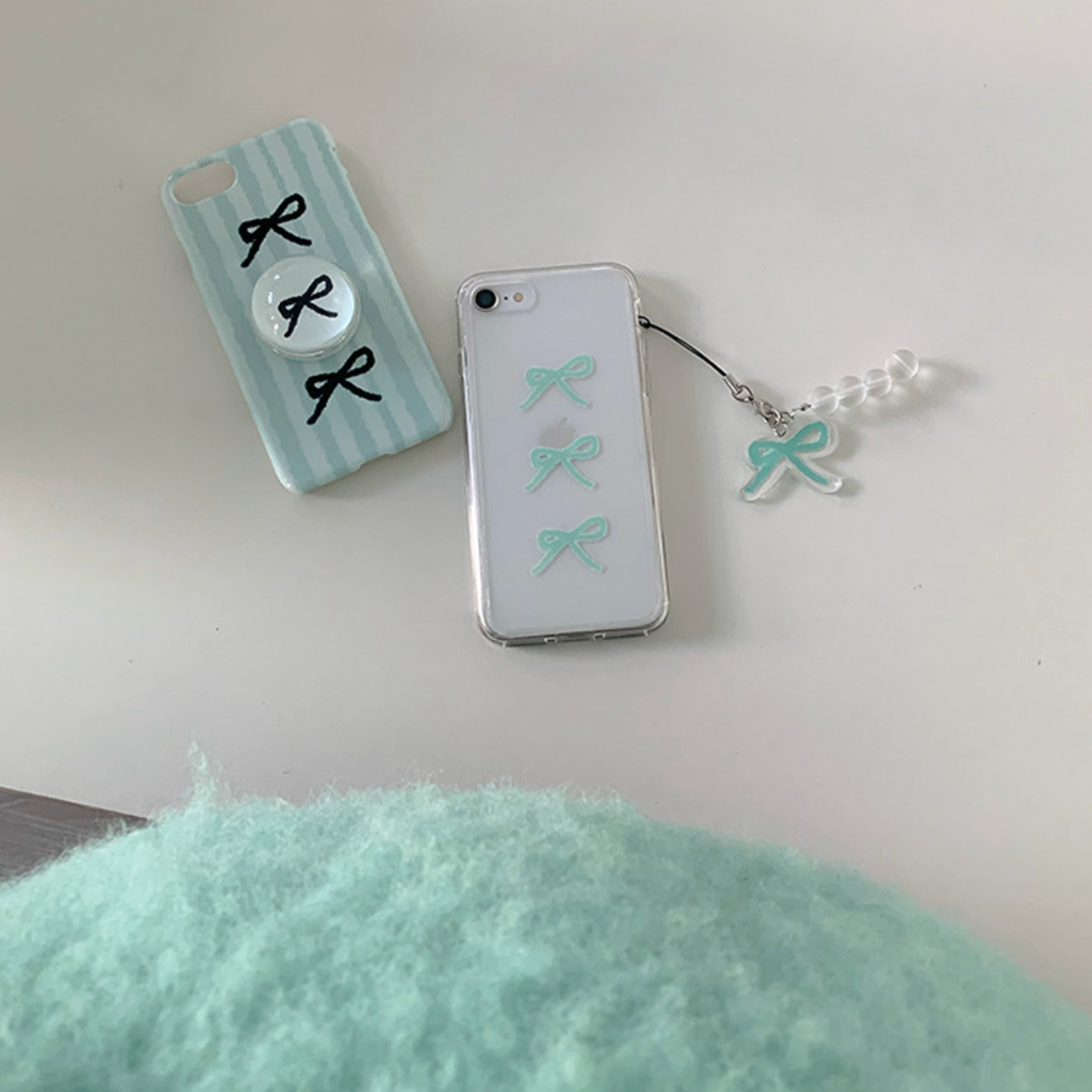 |Loumoi| Present series : Soft mint Glossy Hard Case