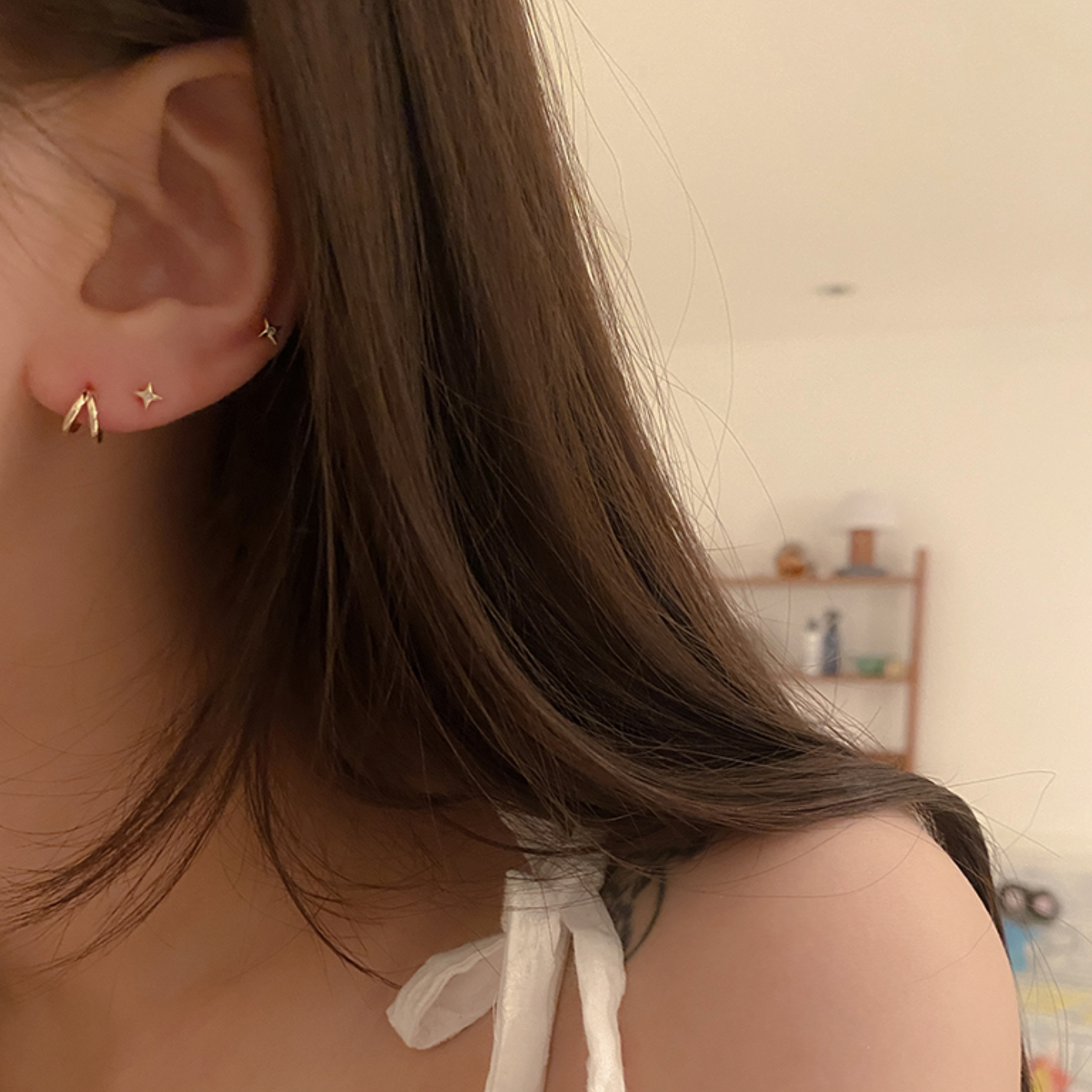 |moat| Flash Earring