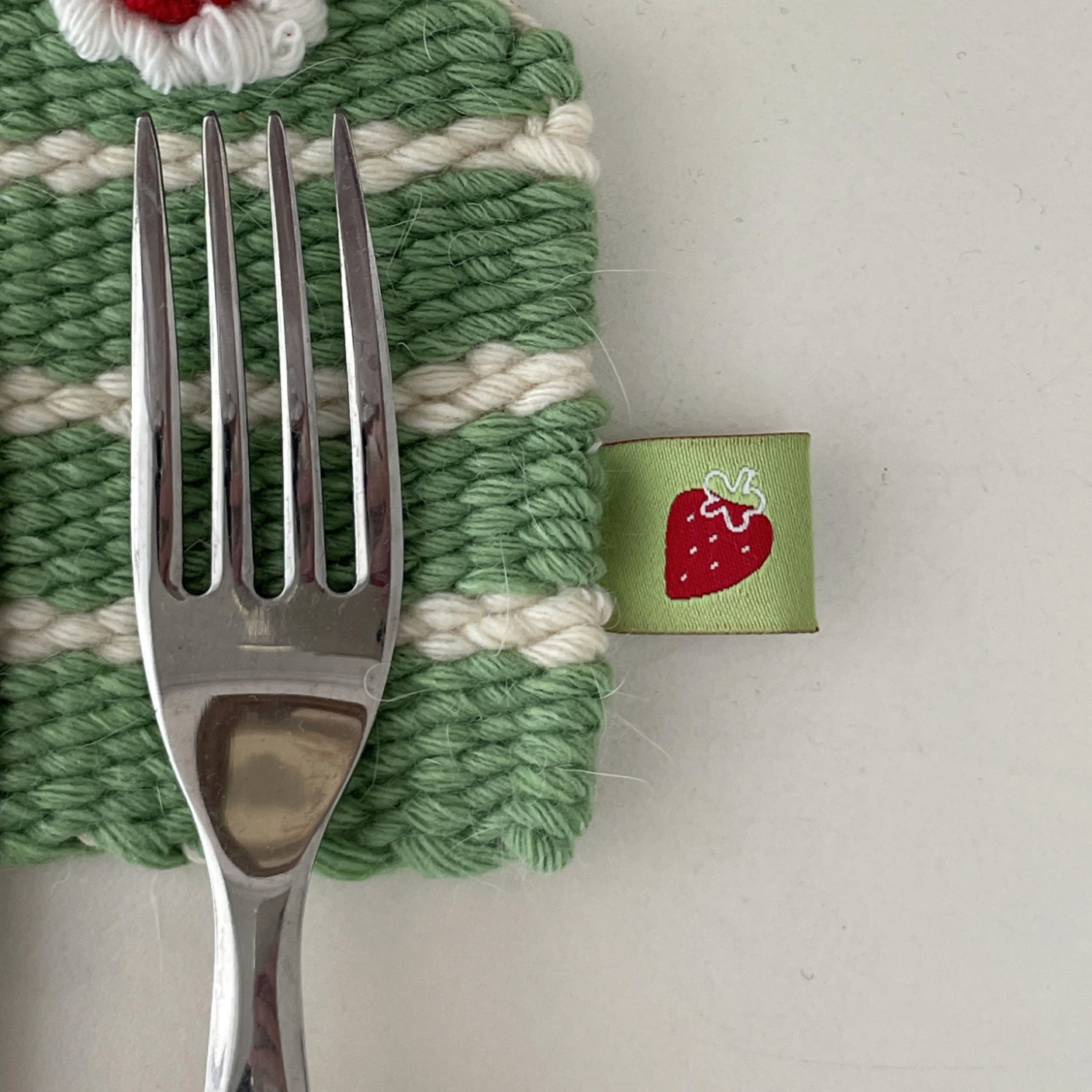 |La*Bel LAND| Strawberry Label - Green (4ea)