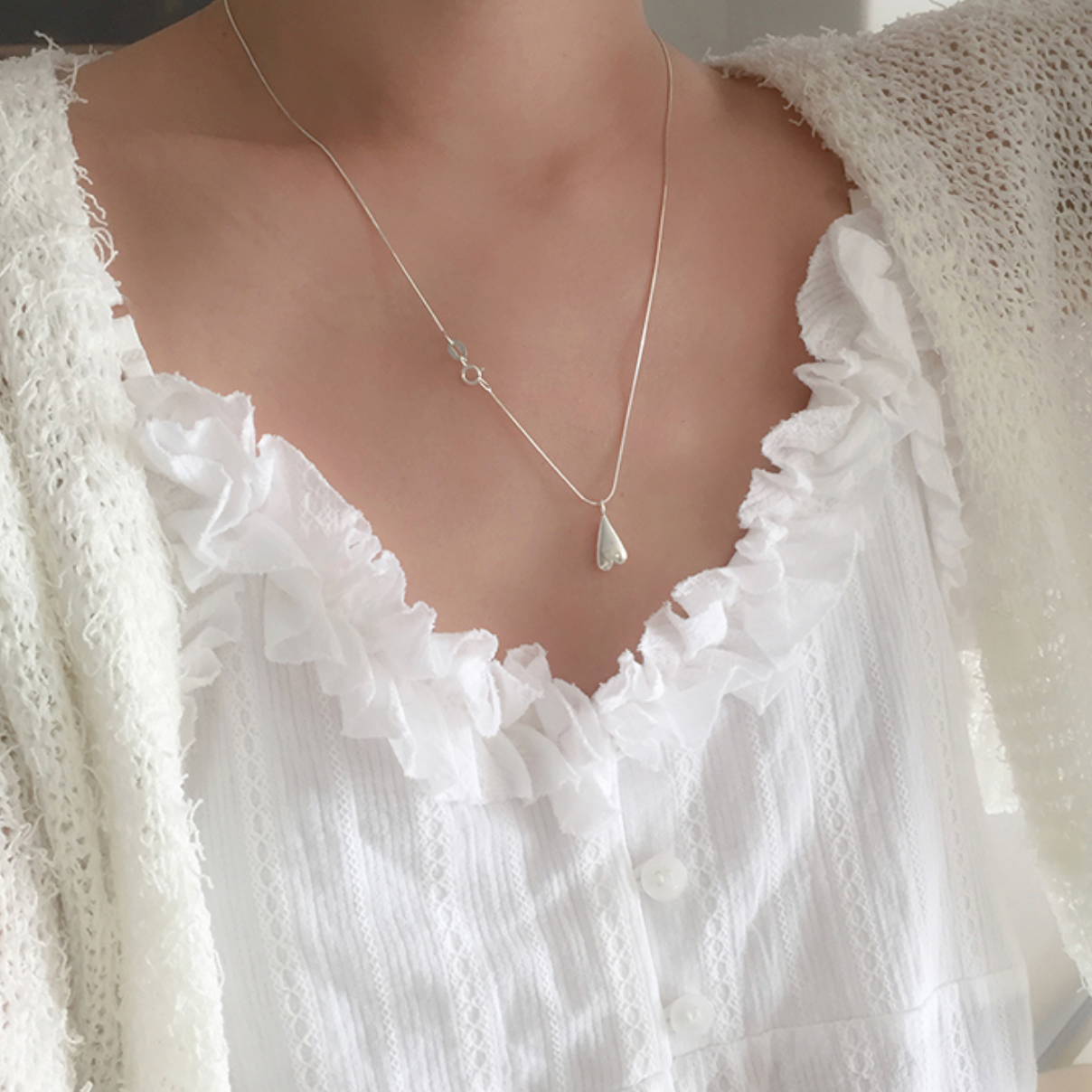 |moat| Bud Necklace (silver925)