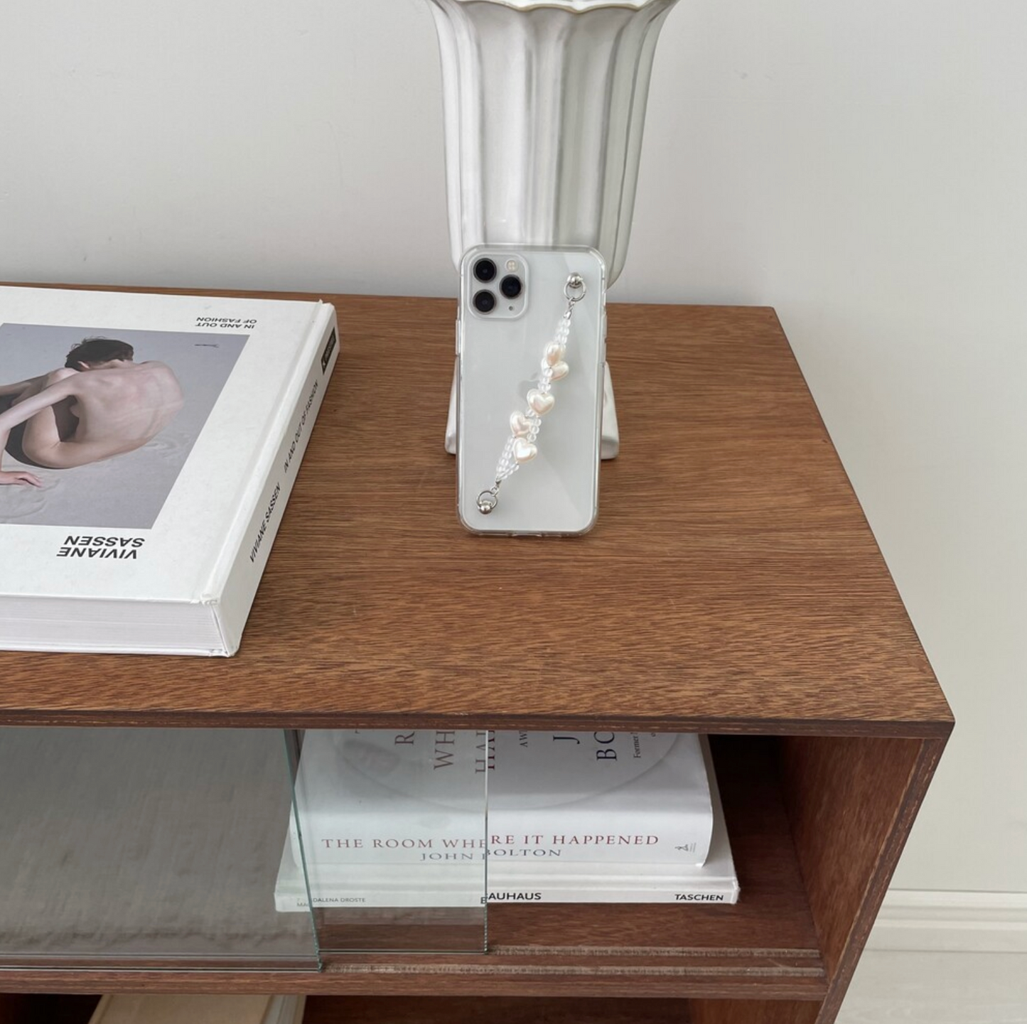 |dust dusty| Heart Pearl Strap Phone Case