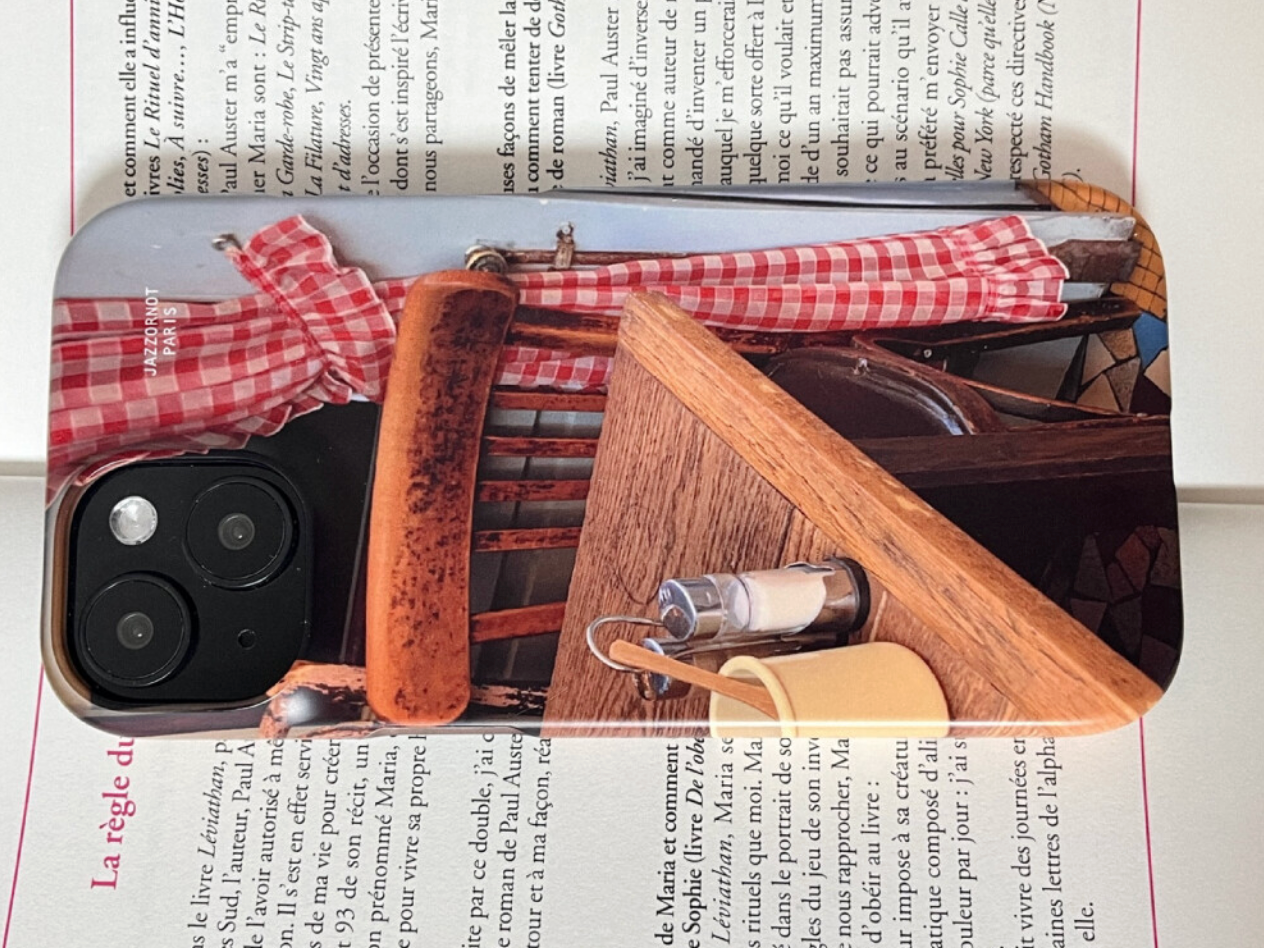 |JAZZ OR NOT| À TABLE Phone Case