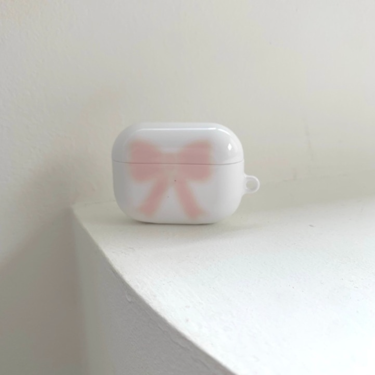 |howie| Ribbon Airpods Case