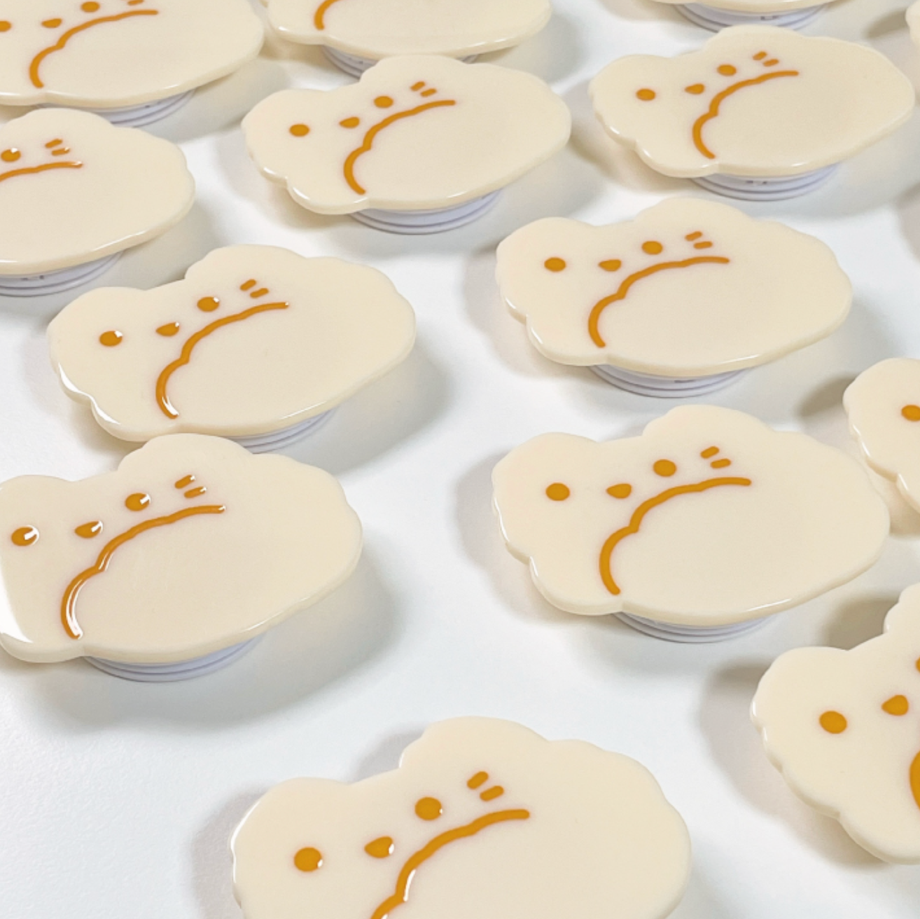 |HOOKKA HOOKKA STUDIO| Cat Loaf Grip Tok