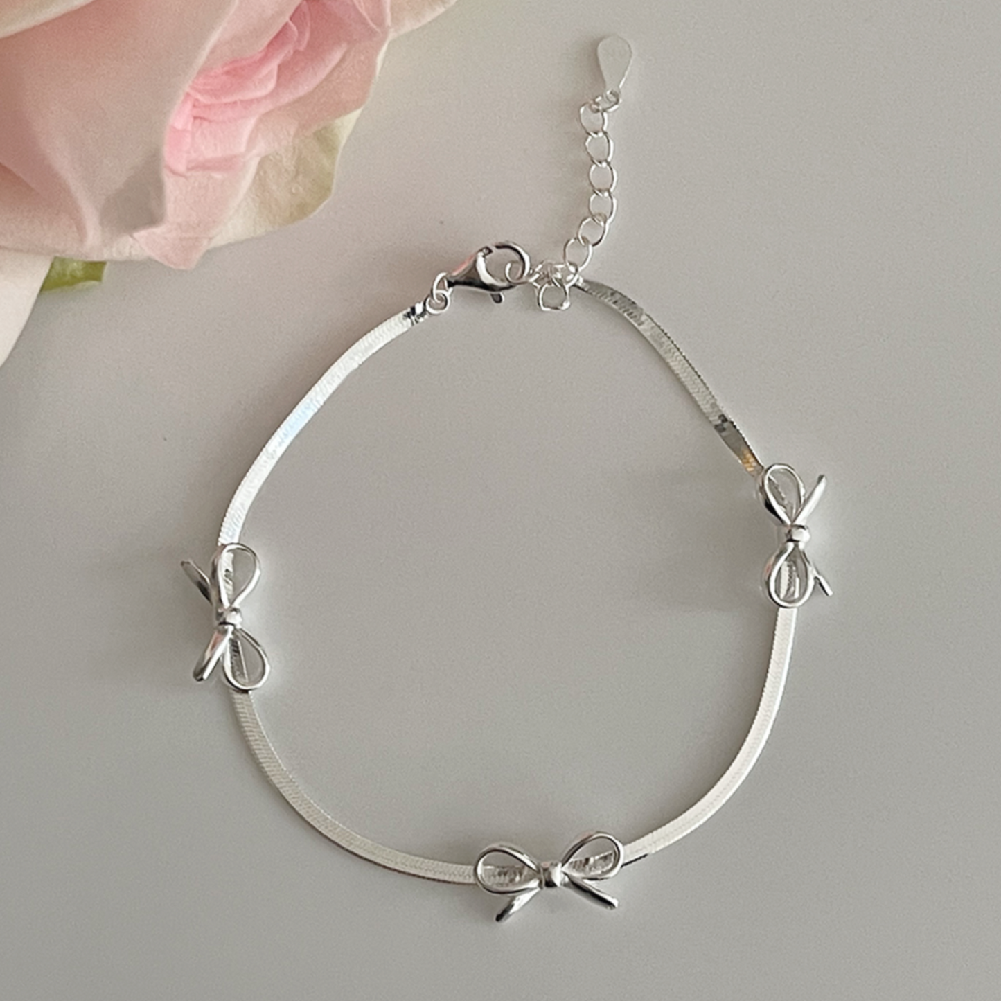 |ATTHEROOM| Silver925 Alice Ribbon Bracelet