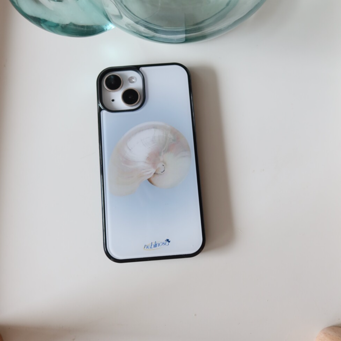 |neblinoso| White Shell Glass Epoxy Phone Case