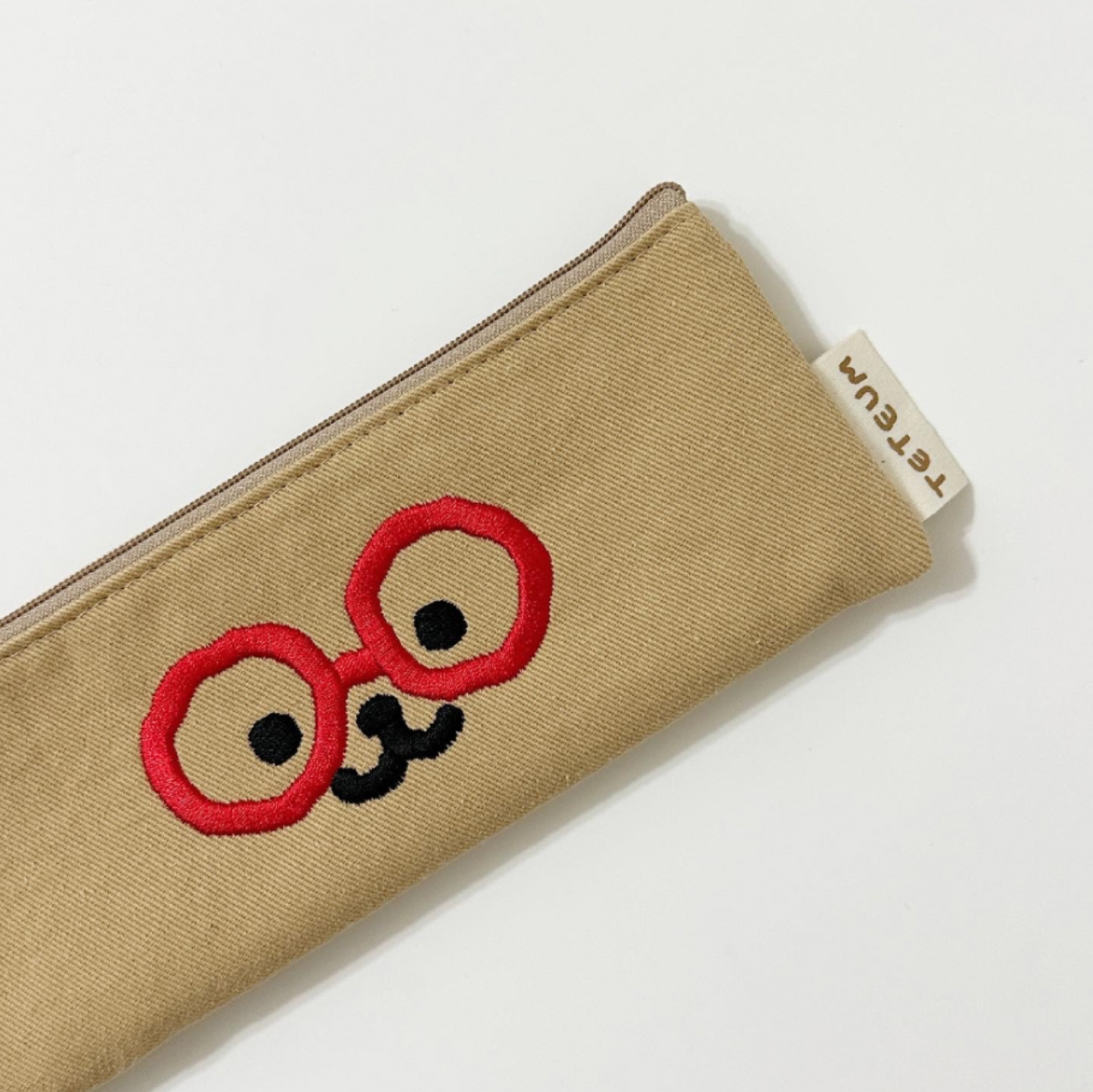 |TETEUM| BEBE PENCIL CASE