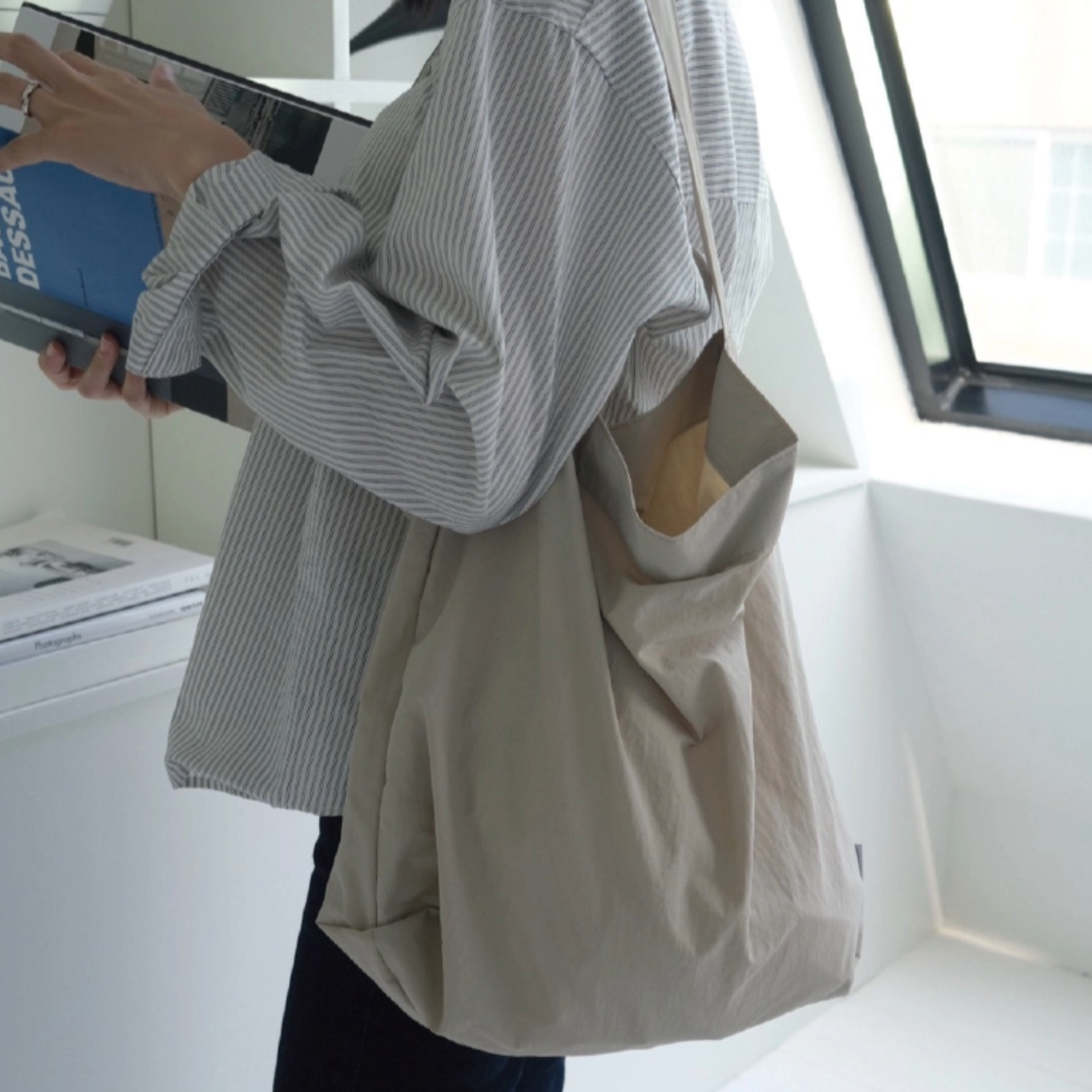 |SLOWSTITCH| Lucky Daily Bag (Beige)