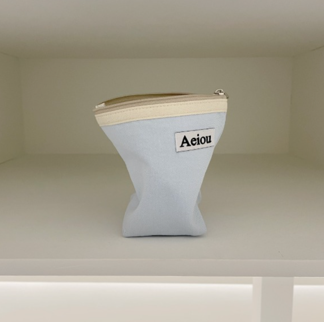 |aeiou| Aeiou Basic Pouch (M size) Alpine snow mountain