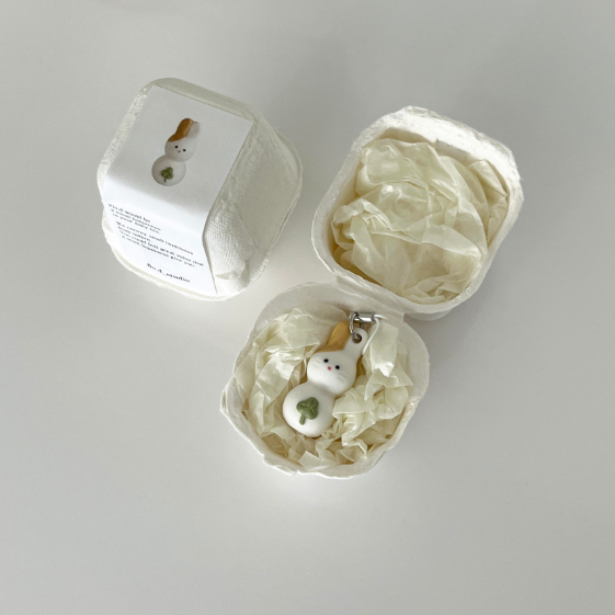 |flo.d studio| Lucky Brown Bunny Keyring