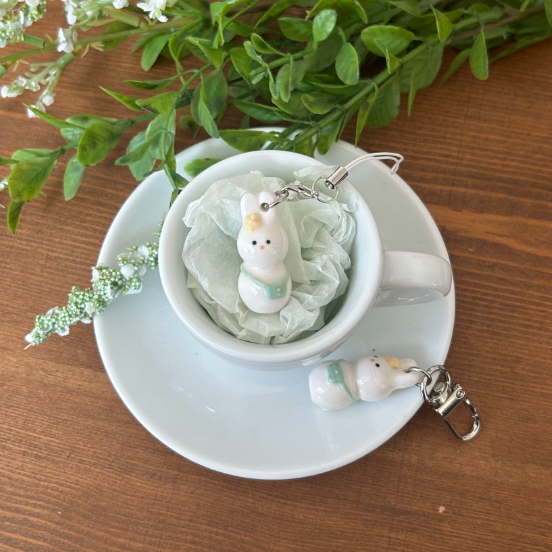 |flo.d studio| Flower Bunny Keyring