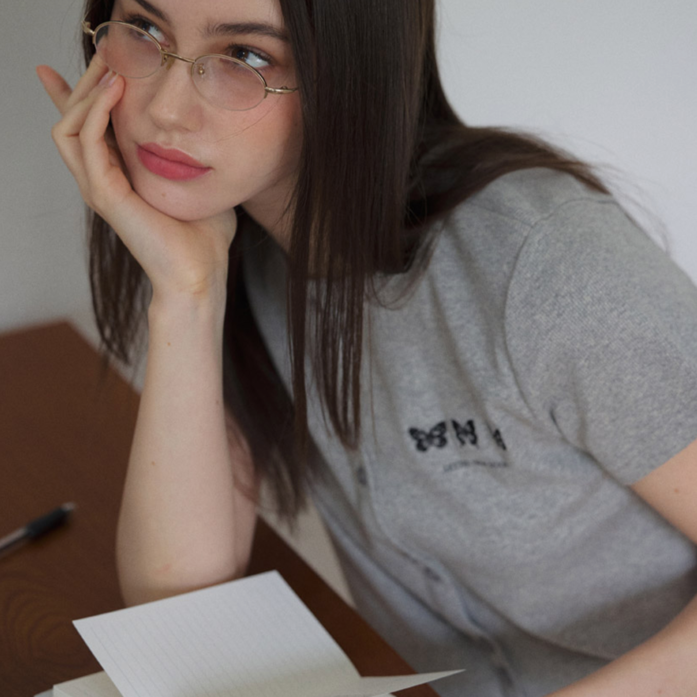|Letter from Moon| Triple Butterfly Embroidery Short Sleeve Cardigan (Melange Grey)