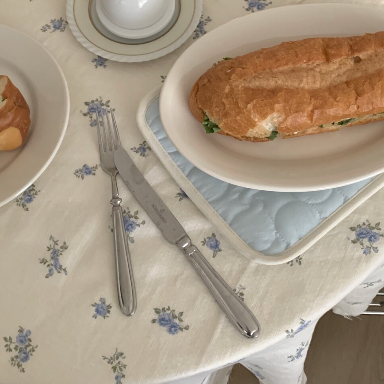 |ONMYOWN| Bonnie Flower Tablemat