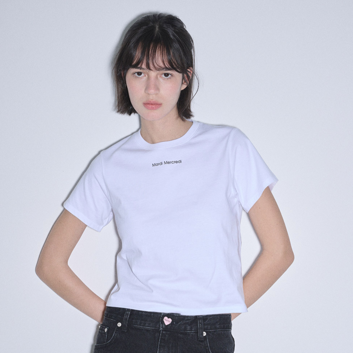 |MARDI MERCREDI| SLIM TSHIRT LOGO ESSENTIAL (WHITE BLACK)