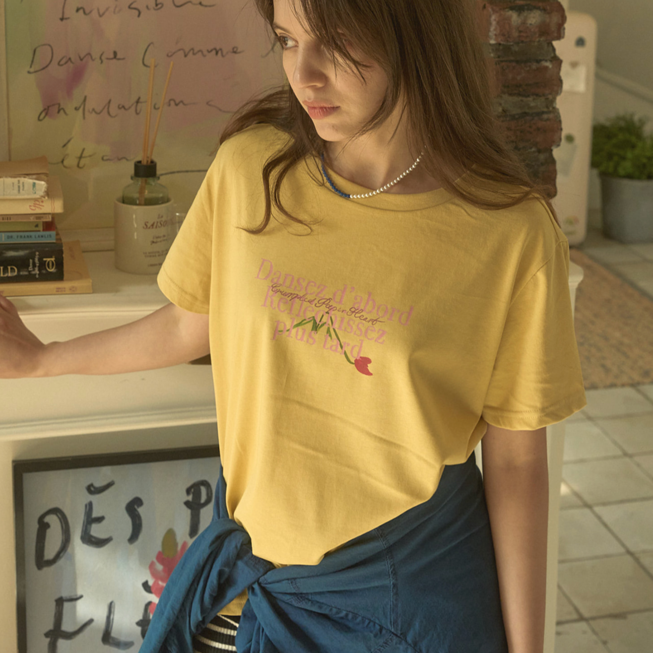 |HOTEL PARIS CHILL| Wander T-Shirt (Vanilla)