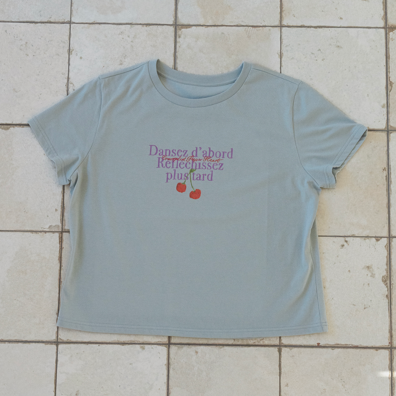 |HOTEL PARIS CHILL| Wander T-Shirt (Sky)