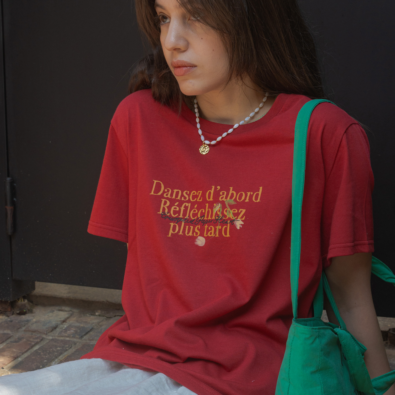 |HOTEL PARIS CHILL| Wander T-Shirt (Chilli)