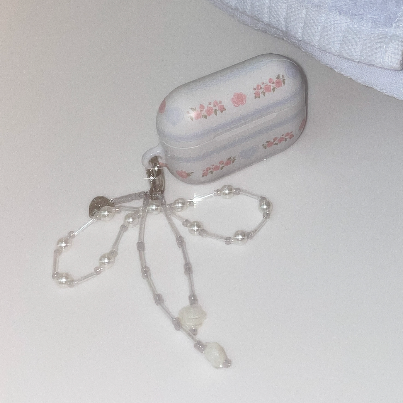 |atta| Oh! Rose Blue Matt Airpods Case