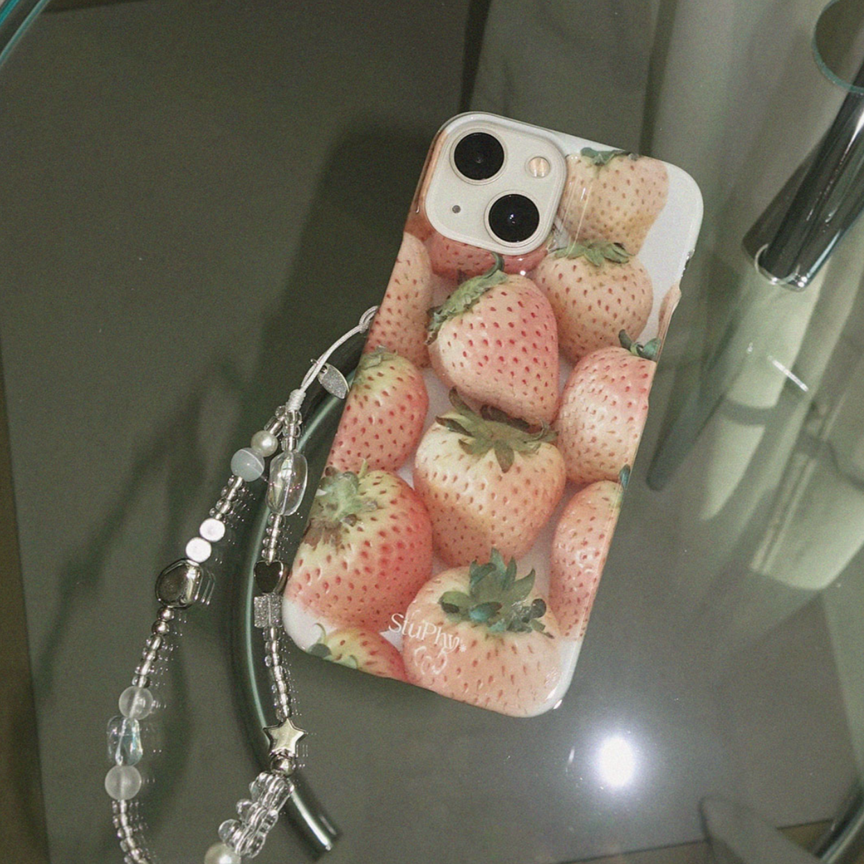 |StuPhy| Pale Strawberry Phone Case (ver1)