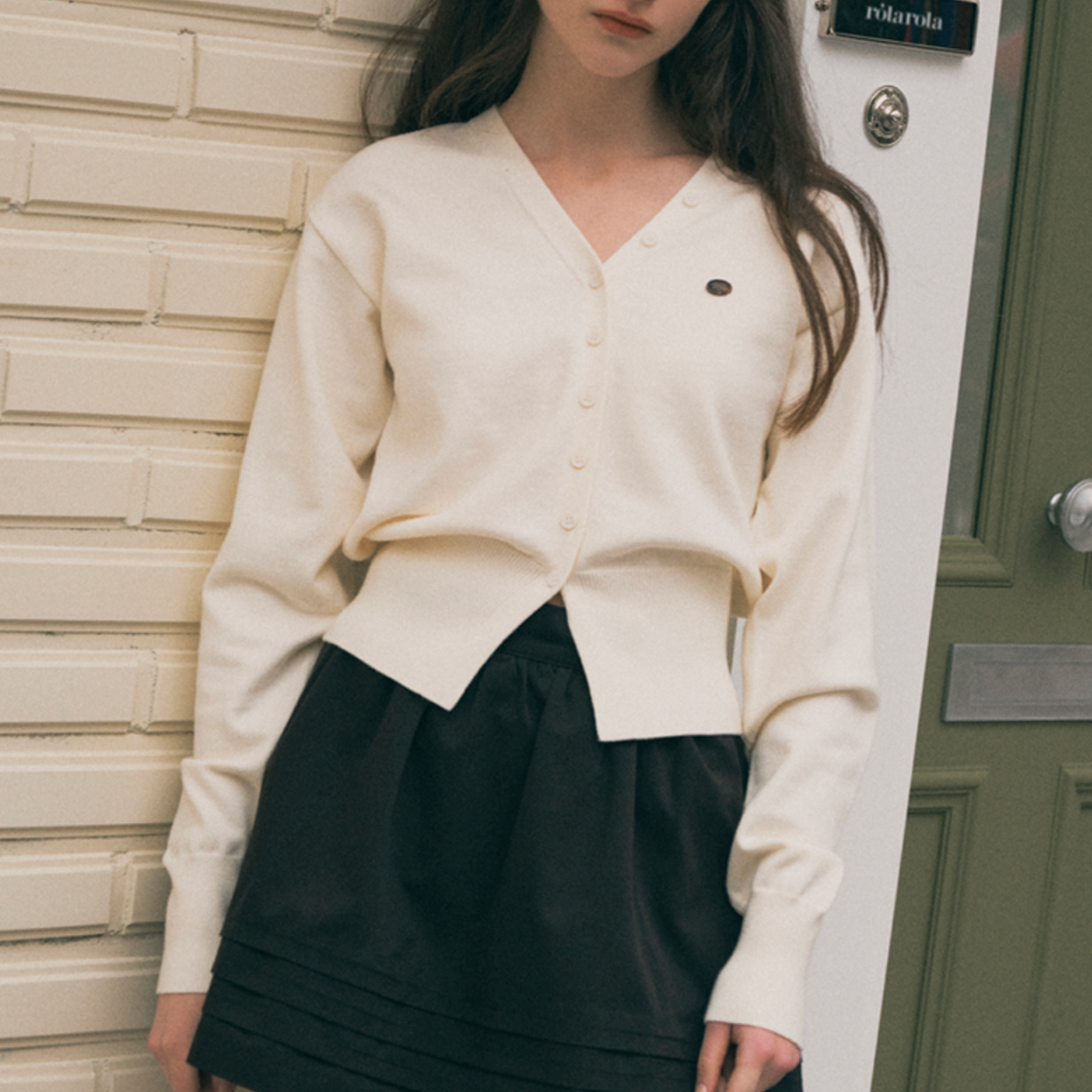 |rola rola| V NECK BASIC CARDIGAN IVORY