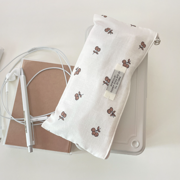 |OFYOUR| Pencil Case (Brown Berries)