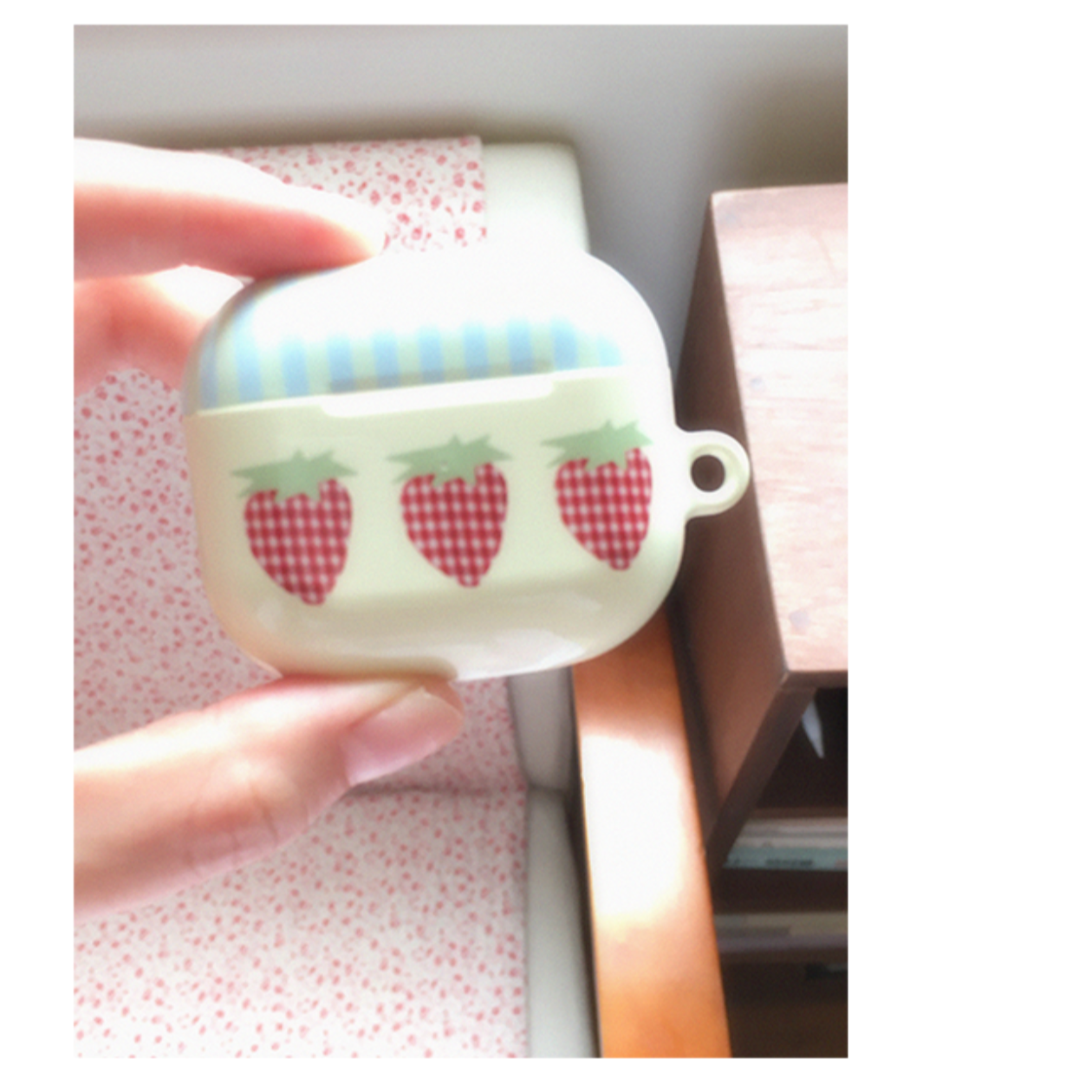 |1081| Strawberry ! Airpods Case