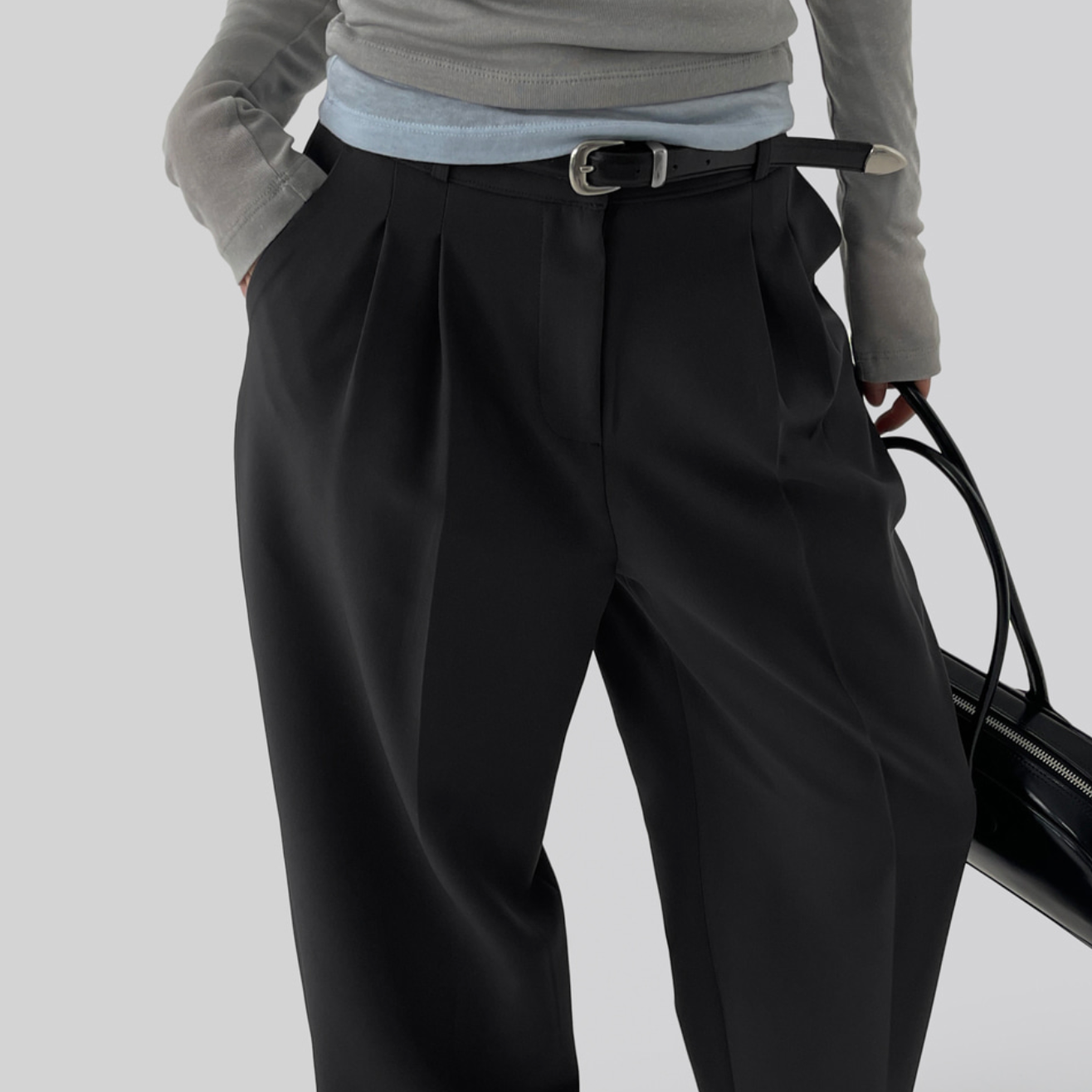 |AUTUMN| Essential Slacks