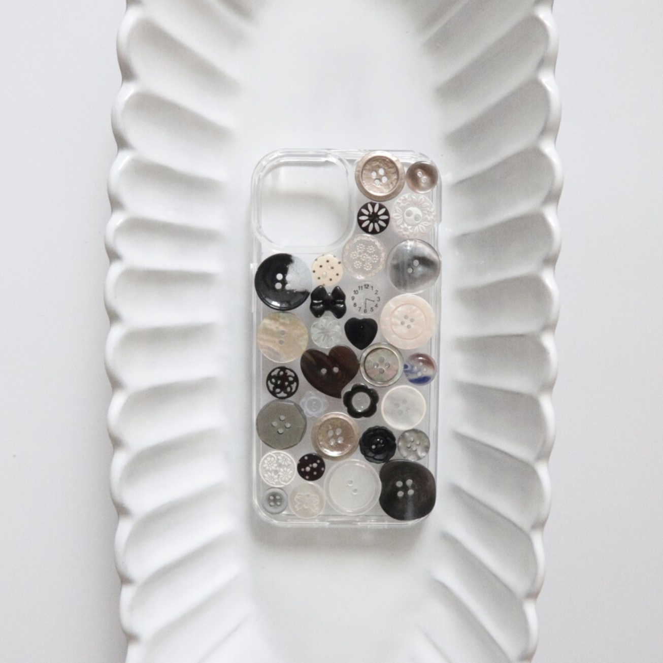 |neblinoso| Close ur eyes Button Case (11月韓國出貨)