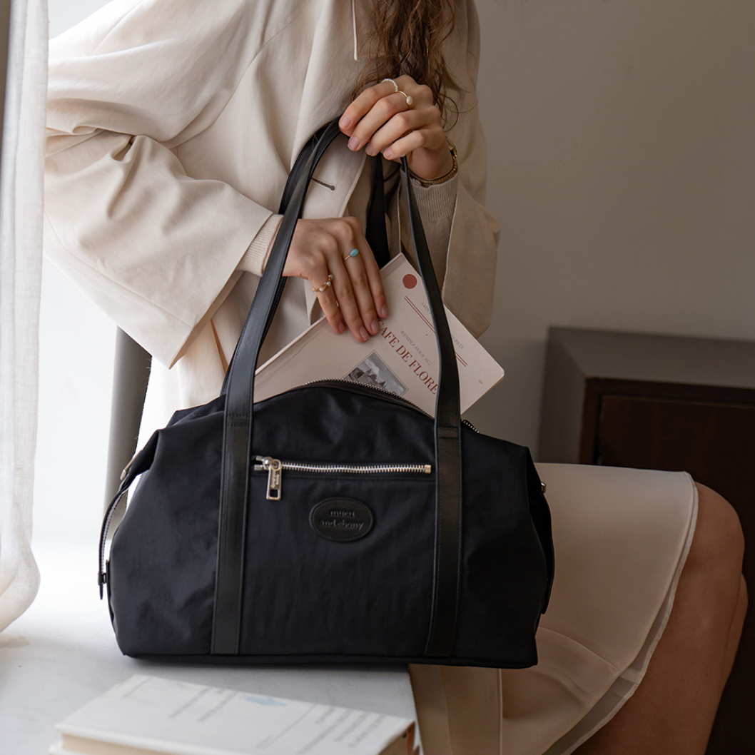 |mucu and ebony| Avion Bag Black Nights