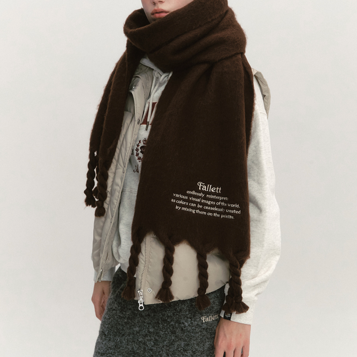 |Fallett| Oversized Story Logo Muffler Brown