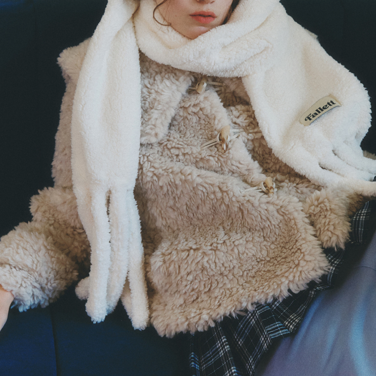 |Fallett| Boucle Muffler Ivory