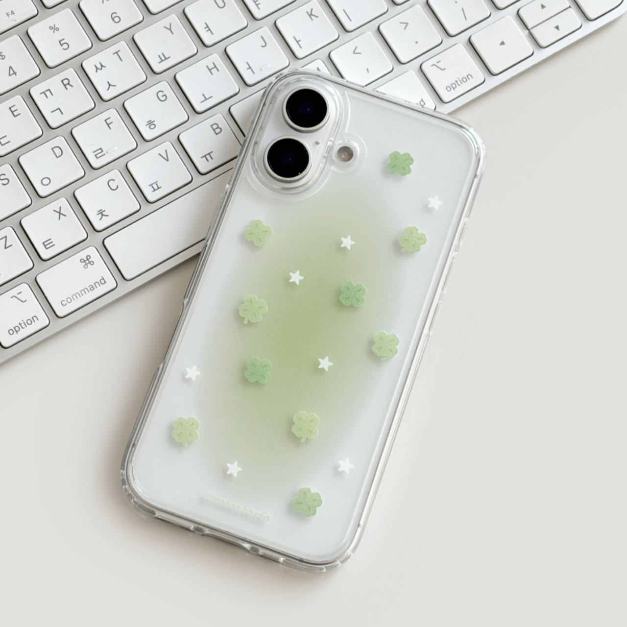 |monani studio| Clover Star Jelly Hard Case