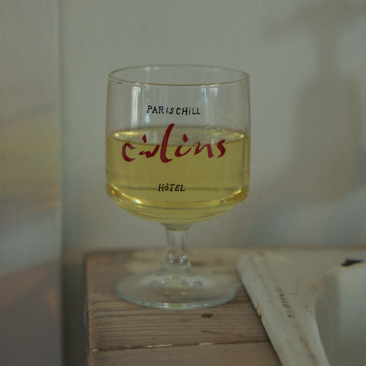 |HOTEL PARIS CHILL| Hug Me Wine Glass (Chilli)