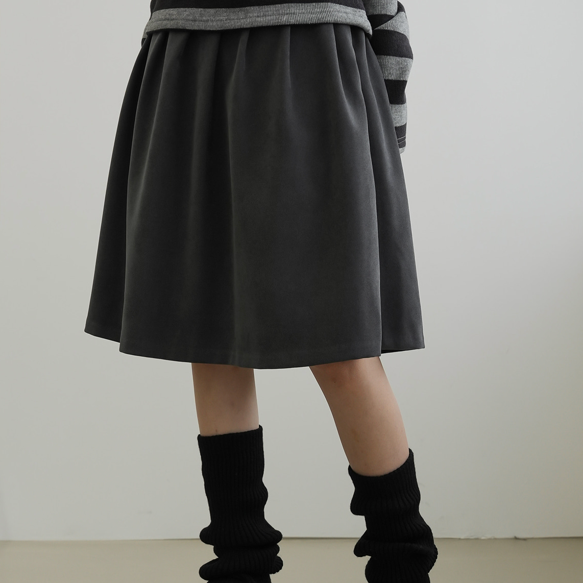 |BINARY01| Lime Pleats Midi Skirt