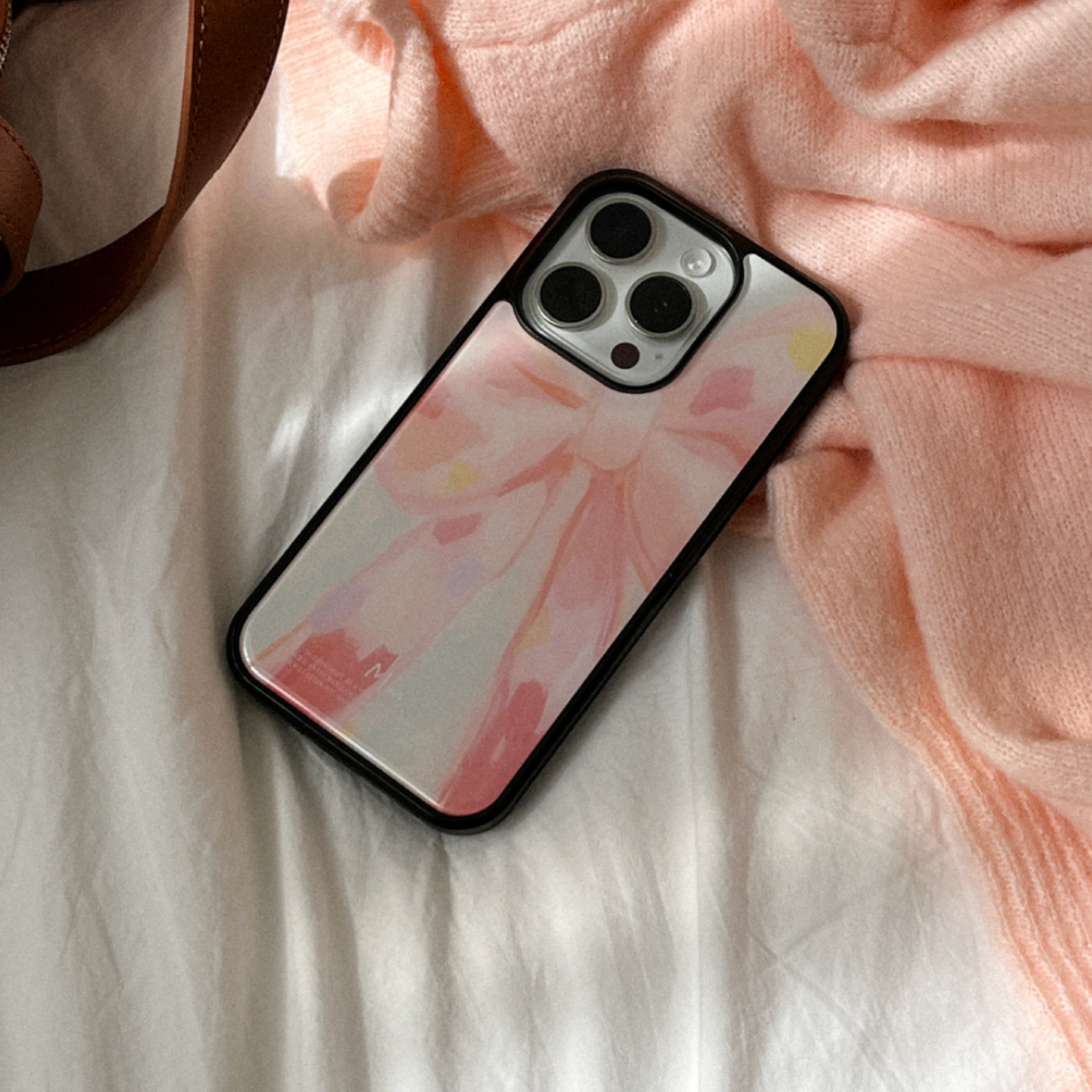 |Mademoment| Vintage Pink Beige Epoxy Bumper Case